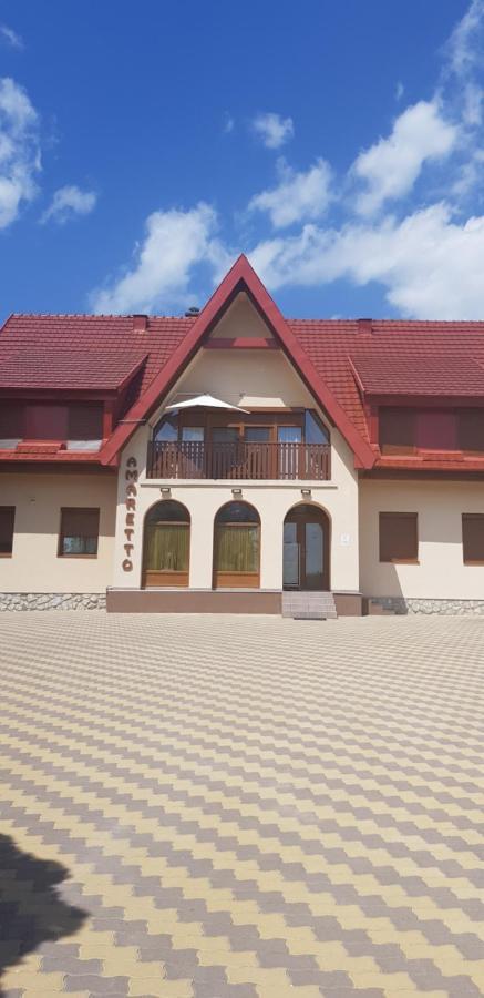 Amaretto Szallas Miskolc Bagian luar foto