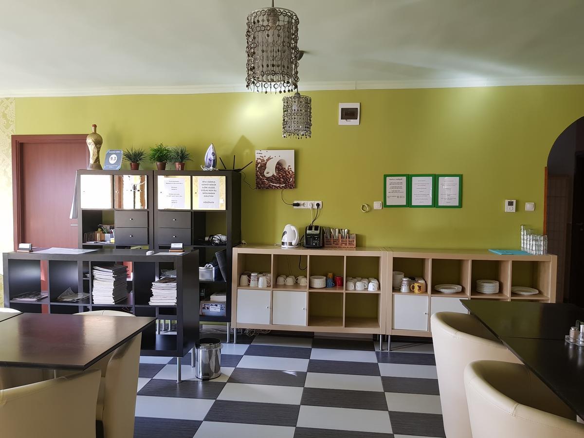 Amaretto Szallas Miskolc Bagian luar foto